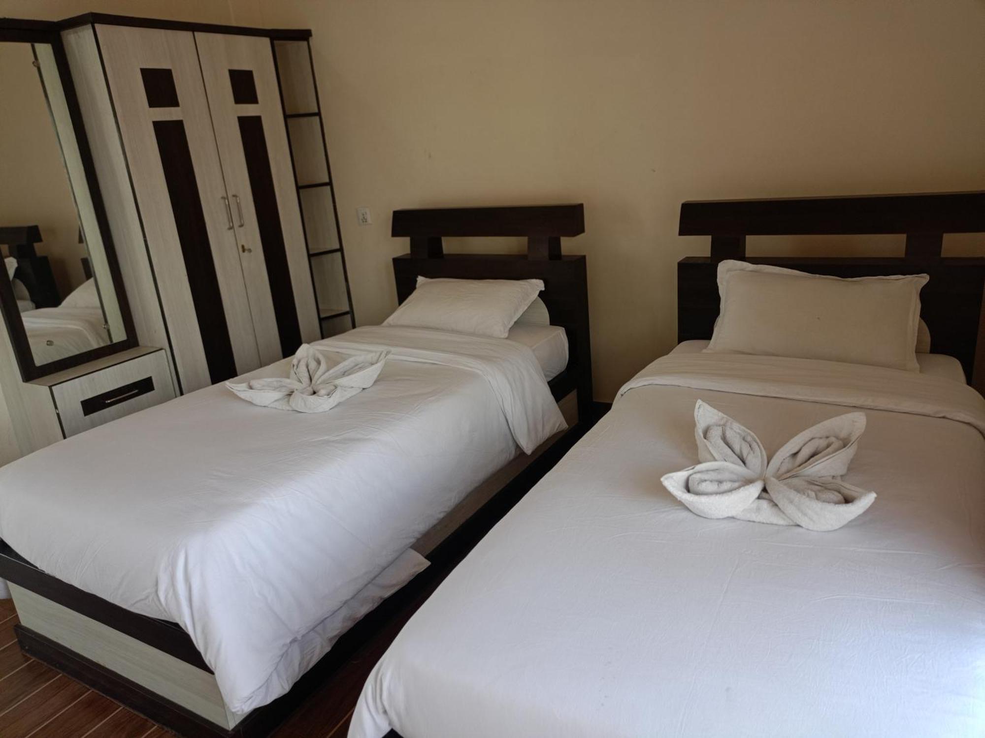 Pokhara Metro Eco Hotel Exterior photo